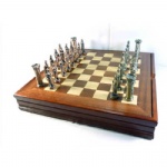 Crusades theme chess pieces